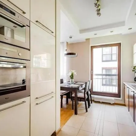 Urban Nest Group - Szafarnia 7 46 * غدانسك