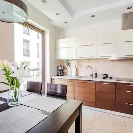 Urban Nest Group - Szafarnia 7 46 * غدانسك