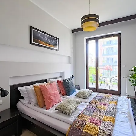 Urban Nest Group - Szafarnia 7 46 * 格但斯克