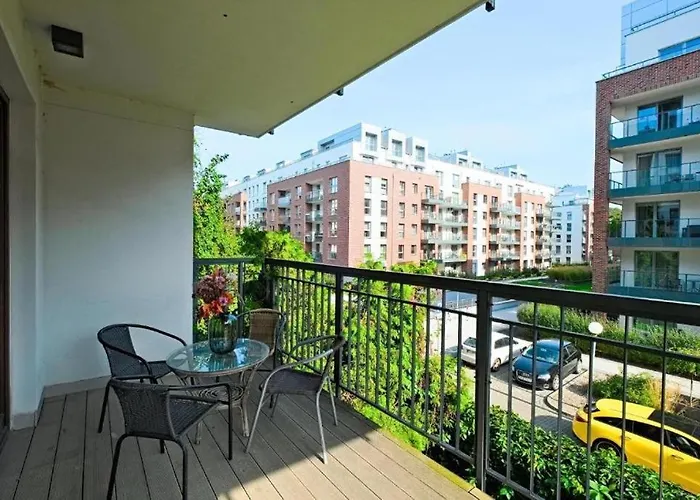 Urban Nest Group - Szafarnia 7 46